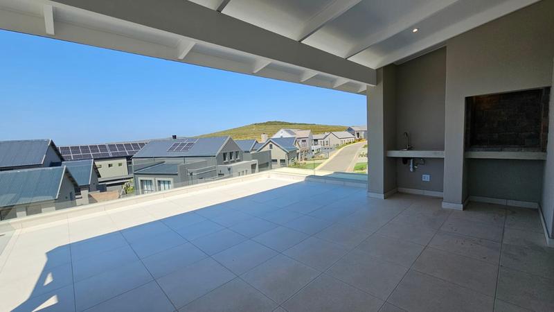 3 Bedroom Property for Sale in Outeniquasbosch Western Cape